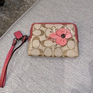 Coach Poppy wristlet